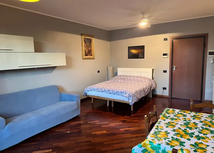 Ampio Monolocale アパート ブレシア