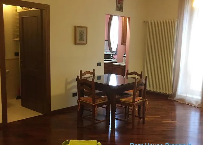 アパート Ampio Monolocale ブレシア